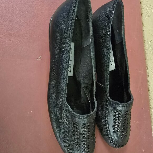 New Womens Black Leather Flats 7M 8.5M - Picture 3 of 6